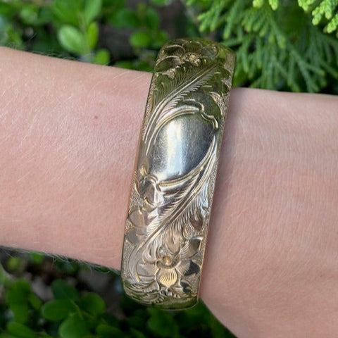 Victorian gold filled 19.4mm bangle with engraving