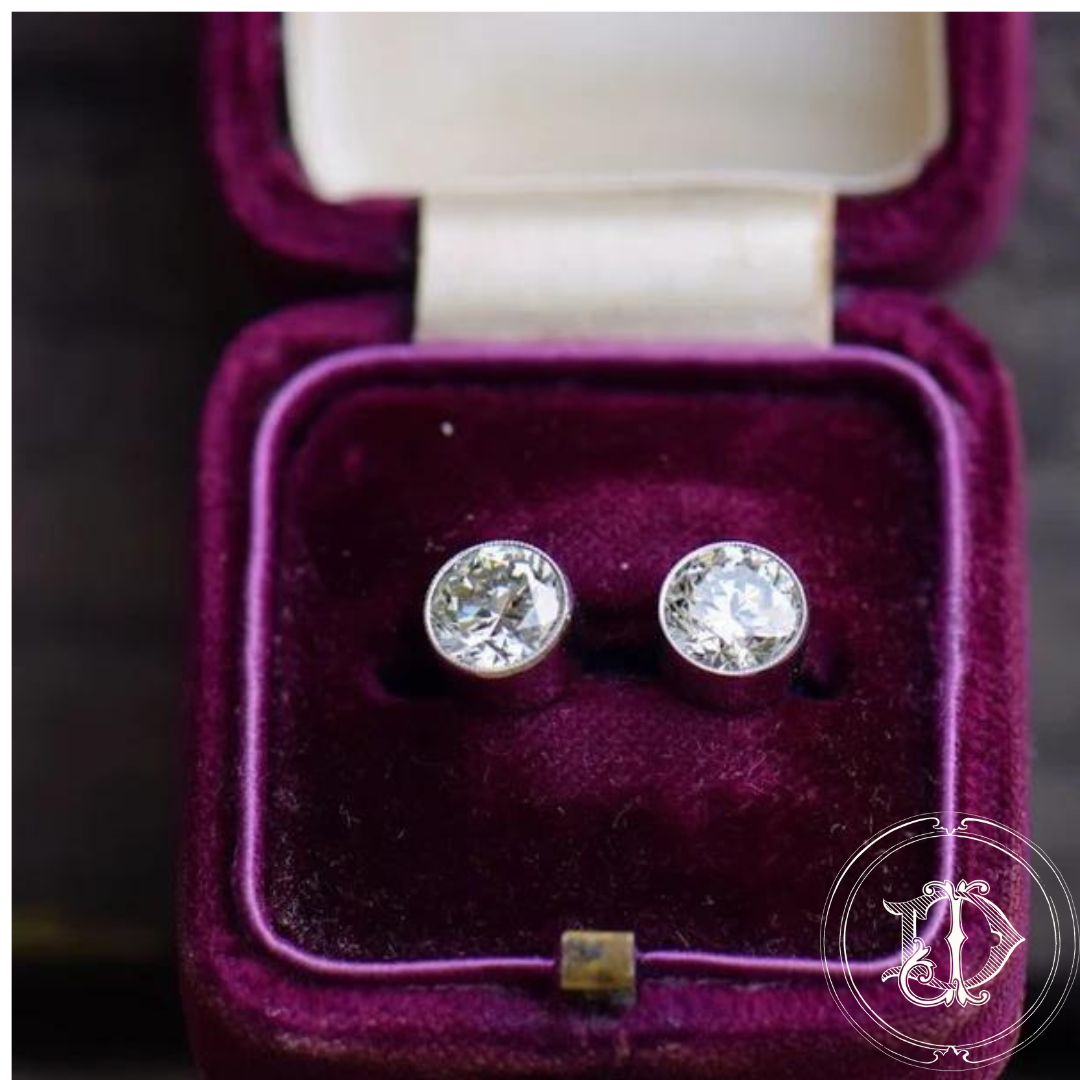 Round Brilliant Diamond Studs