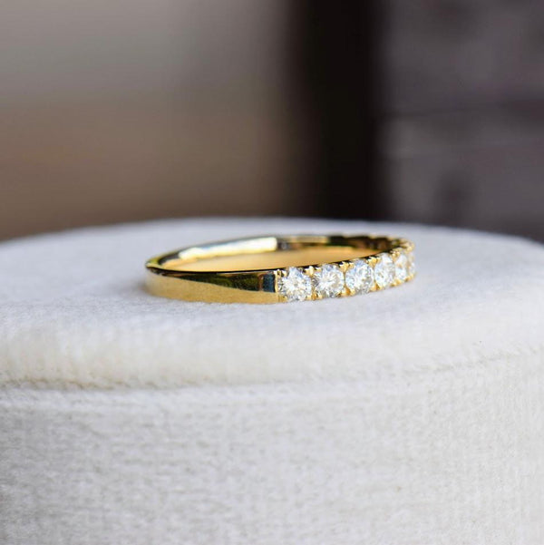 0.75ct yellow gold round diamond half eternity band