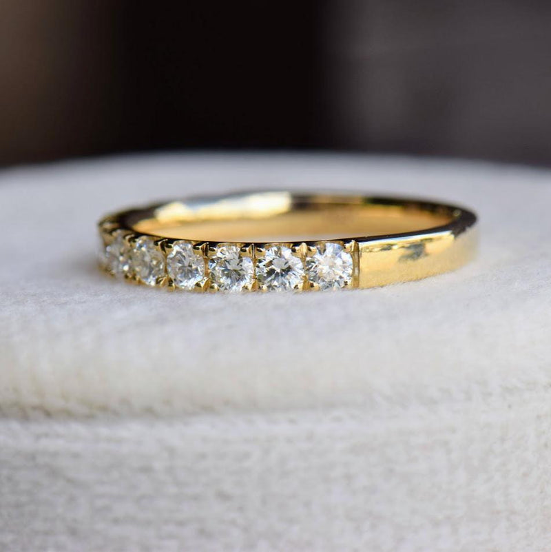 0.75ct yellow gold round diamond half eternity band