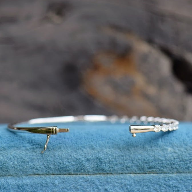 Scalloped Diamond Bangle