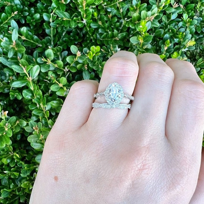 Vintage Inspired Diamond Oval Ring