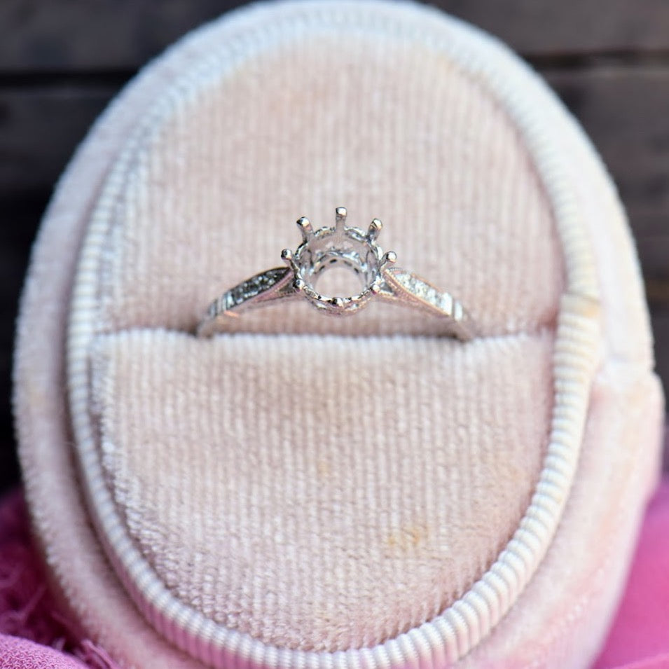 Antique Inspired Eight Prong Diamond Semi Mount