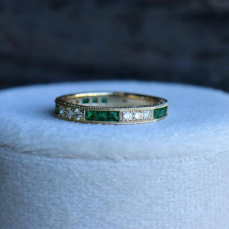 emerald and diamond yellow gold band