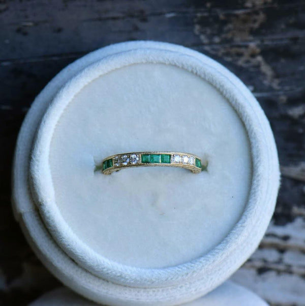 emerald and diamond yellow gold band