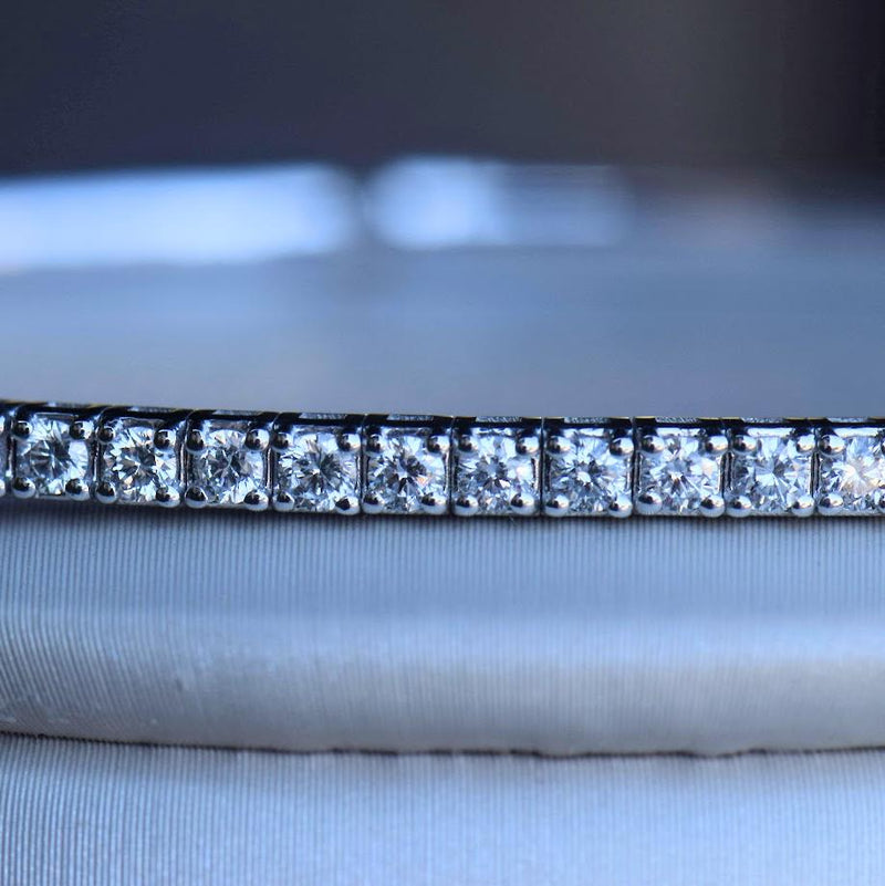 diamond flexible bangle