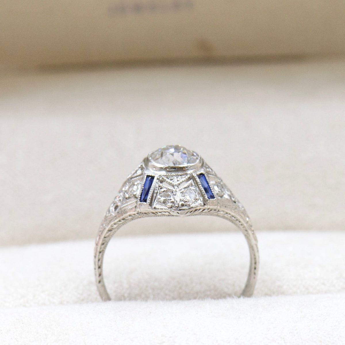 Diamond and Sapphire Filigree Ring
