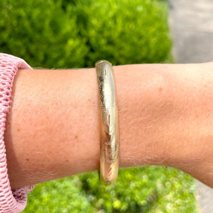 14k Yellow Gold Bangle