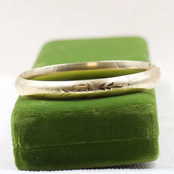 14k Yellow Gold Bangle