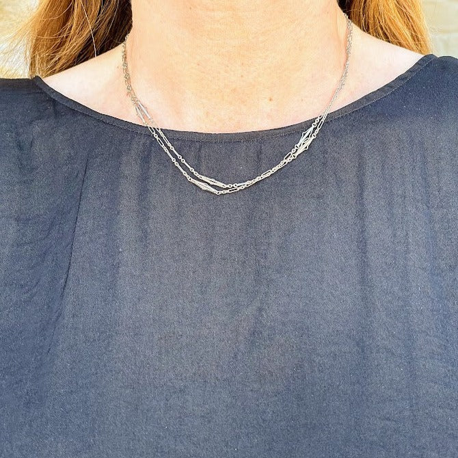 Art Deco chain